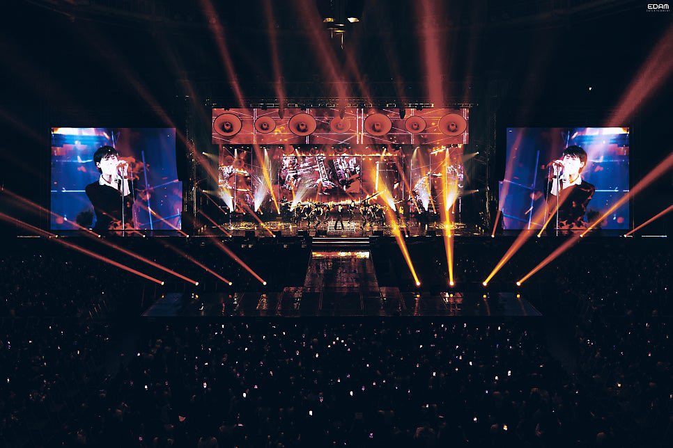 하룰라라 입장 공연                       저숭라라 락 콘서트