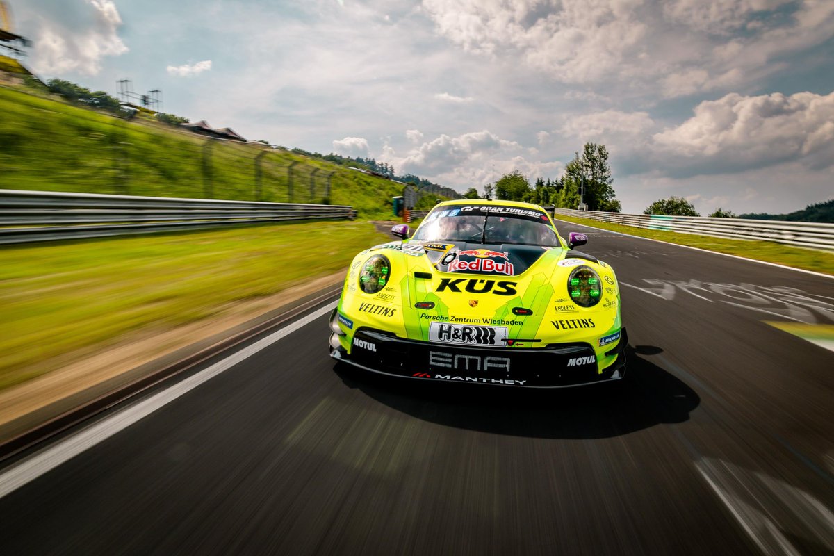 POLE POSITION @24hnbr
Kévin Estre did what he does best and put the #911 at the front of tomorrow #24hNBR starting grid 🥇🤛