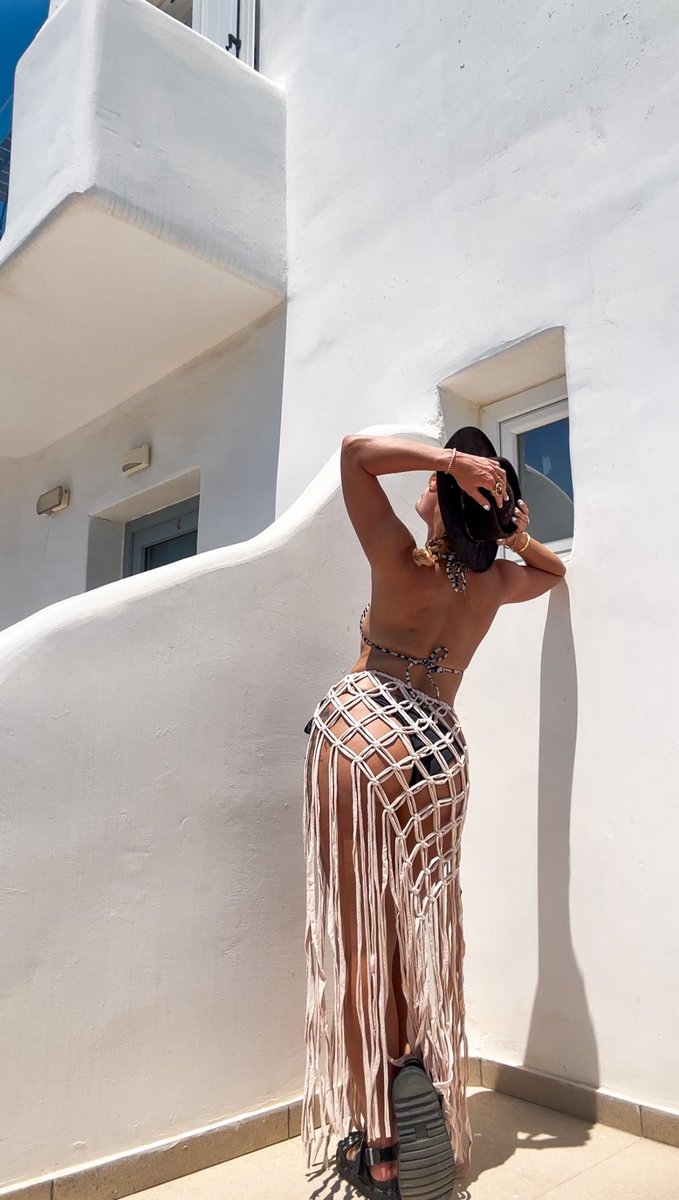 I’m at a beach in Mykonos. I made this skirt. I took these photos. I’m on a solo trip in Greece. 
That’s all. 
Average stuff here. Totally average.