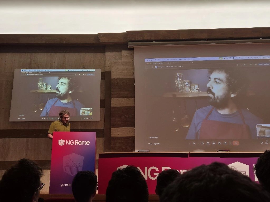 yjaaidi's tweet image. Today, I've watched @rainerhahnekamp 's great talk about "The Art of #Testing" directly from the stage screen.
Obviously, there is only one slot, but conferences should offer this premium seat more often. Thanks @ngromeconf.
Thanks Martina Kraus for the picture π
#angular