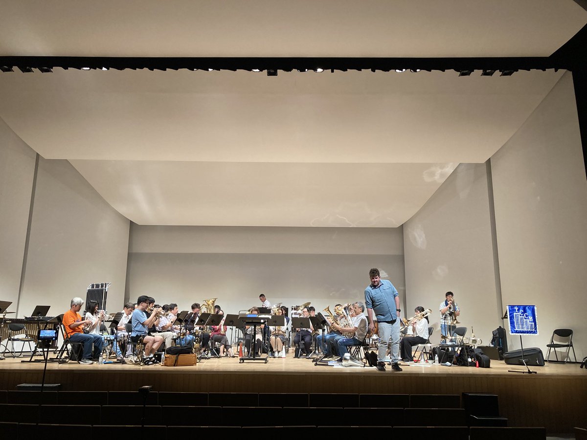 TCCB_Official's tweet photo. 6/20(金)トムさんリハーサル最終日‼️
いよいよ明日です!
また、演奏会の感想や応援コメントはぜひハッシュタグ #TCCB を付けていただけると嬉しいです🩷
明日は団員一同皆様のご来場を心よりお待ちしております❣️
⚠️会場は三鷹市芸術劇場ではなく、「三鷹市公会堂」です。お気をつけください。 https://t.co/wBd8dJvJWk
