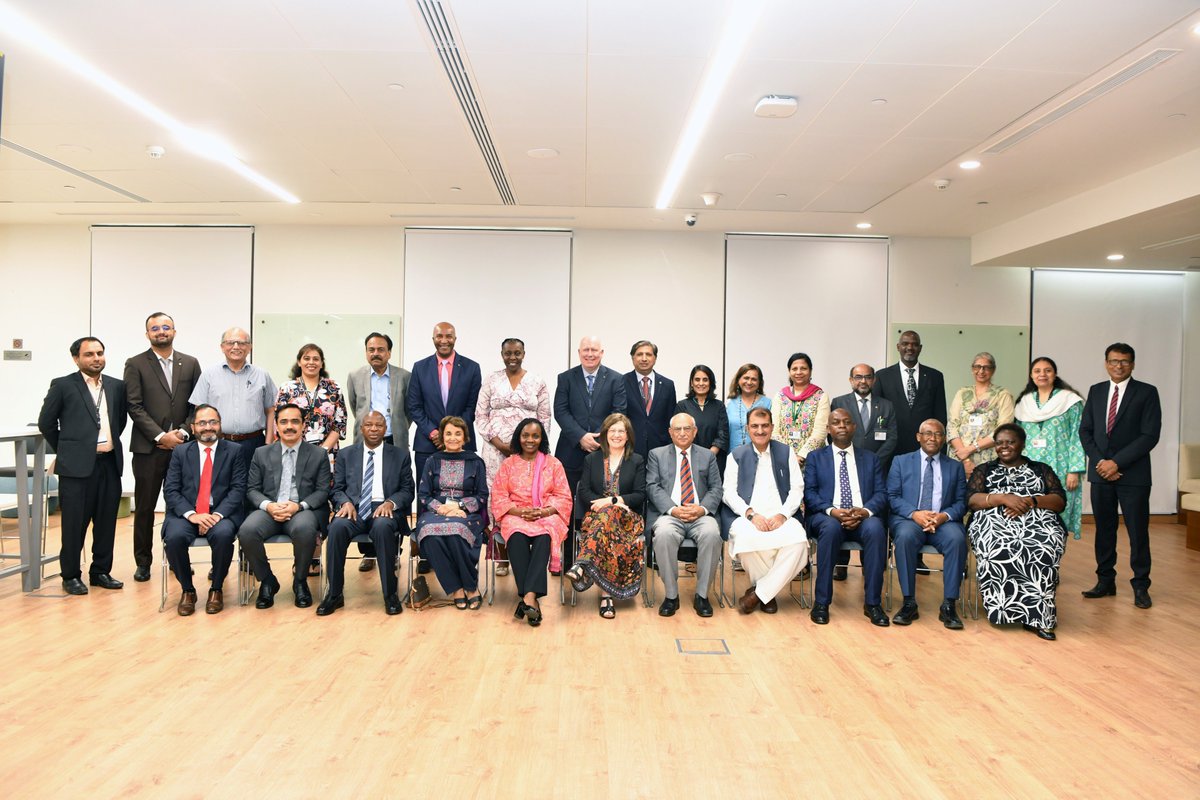 The Aga Khan University welcomed senior higher education regulators from Pakistan and East Africa for a dynamic summit aimed at advancing South-South collaboration in higher education—strengthening quality, expanding access, and promoting more flexible academic models.
 
Find out