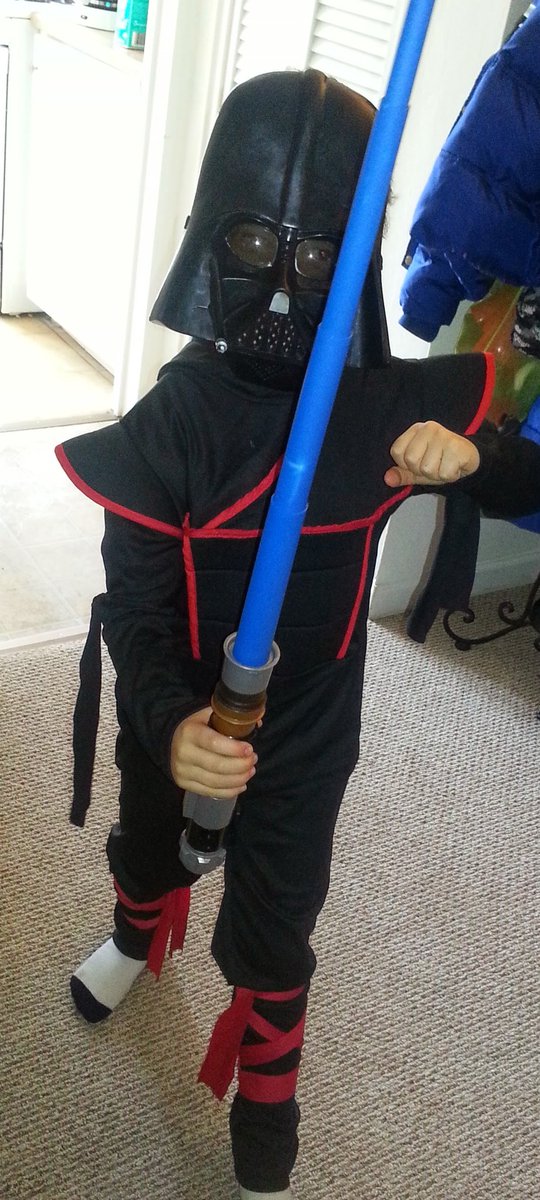 This popped in my memories from 11 years ago. Liam has been living the Con life for a long time. This was his "Darth Ninja" look, which he came up with
