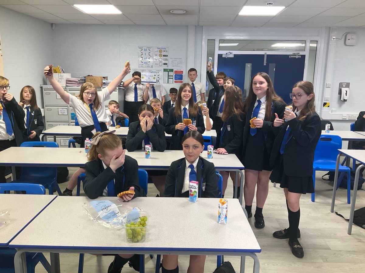 Congratulations to 7H, 7L, 7O who received rewards breakfast this week for their attendance! Well done everyone and keep up the good work! 😀 👍 🎉 👏 🥐