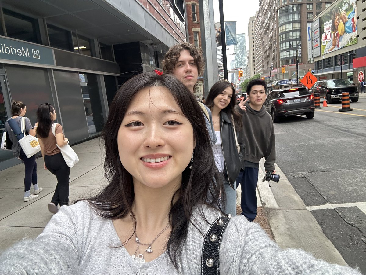 hi toronto🫶