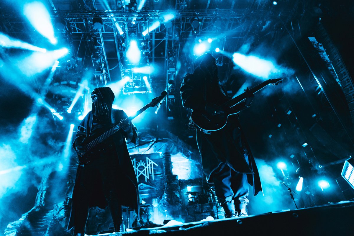 From Germany’s biggest rock stages — <a href="/rockimpark_com/">Rock im Park</a> &amp; <a href="/rockamring/">Rock am Ring</a> — to Donington’s iconic Download Festival, it was an absolute privilege to support <a href="/Sleep_Token/">Sleep Token</a> on their summer headline run🙏

#SleepToken #RockImPark #RockAmRing #DownloadFestival #LightingDesign #LightingRental