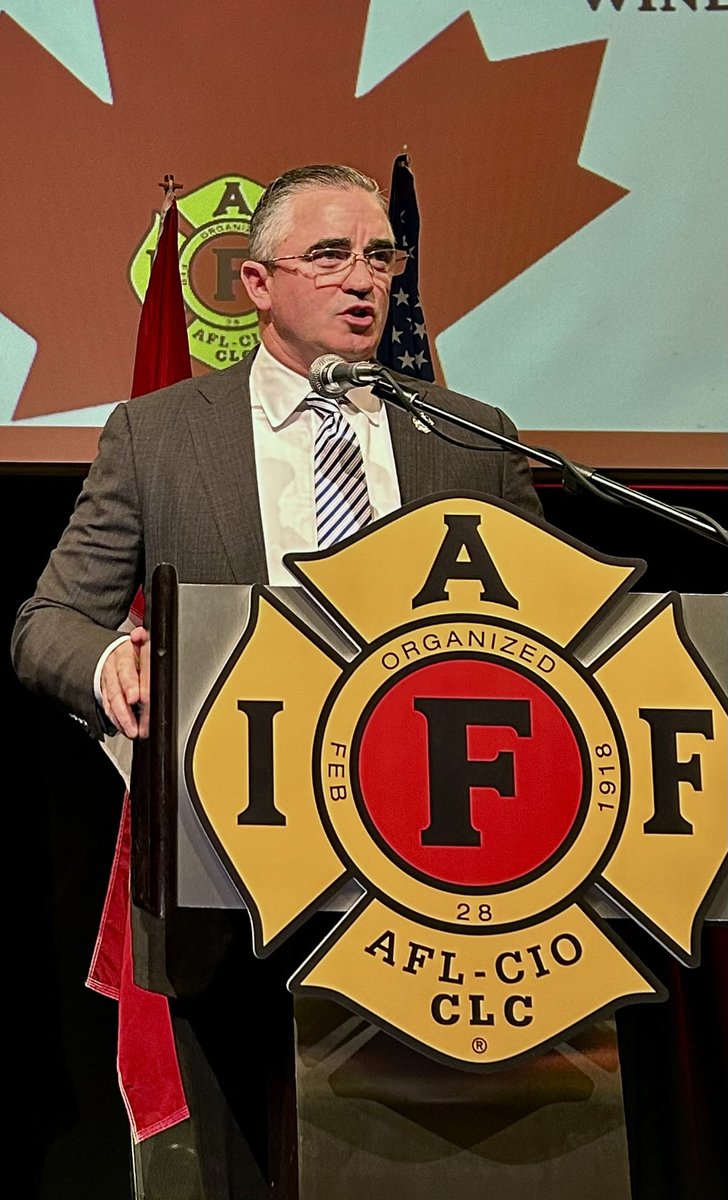 IAFF Canada Fire Fighters - Pompiers AIP Canada (@iaffcanada) on Twitter photo « Notre engagement envers nos membres est inébranlable », a affirmé <a href="/IAFFPresident/">Edward A. Kelly</a> Edward Kelly, lors d'un discours émouvant destiné aux dirigeants canadiens de l'#AIP réunis à #Windsor pour l'événement #IAFFCdnPolicy25 et la Conférence des districts canadiens « Notre engagement envers nos membres est inébranlable », a affirmé <a href="/IAFFPresident/">Edward A. Kelly</a> Edward Kelly, lors d'un discours émouvant destiné aux dirigeants canadiens de l'#AIP réunis à #Windsor pour l'événement #IAFFCdnPolicy25 et la Conférence des districts canadiens