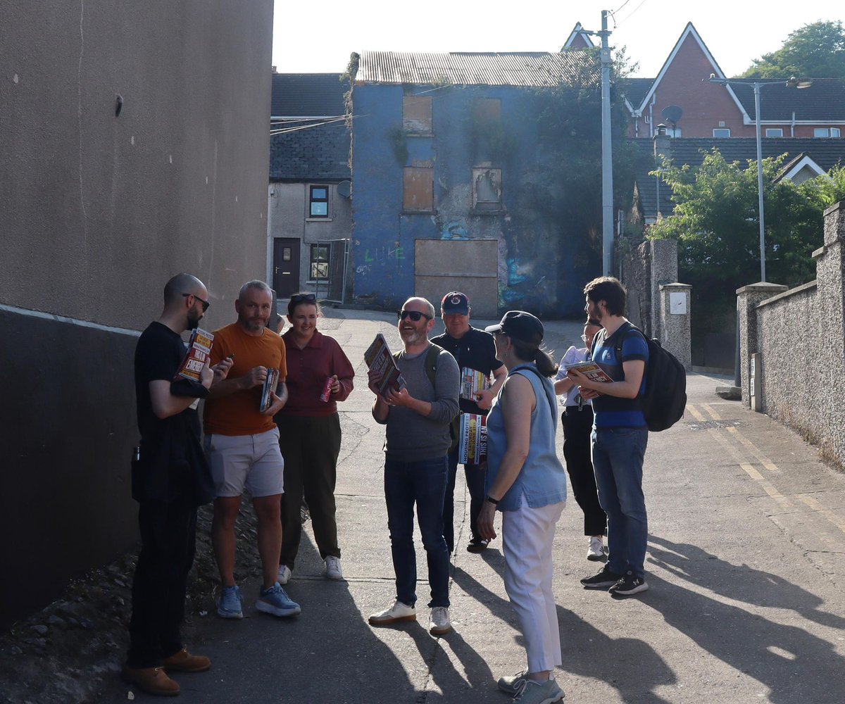 Out canvassing with the dynamic team in Ballyphehane and Blackpool yesterday 

Raise the Roof protest is tomorrow, Grand Parade in Cork, 2pm 

Come and join us!