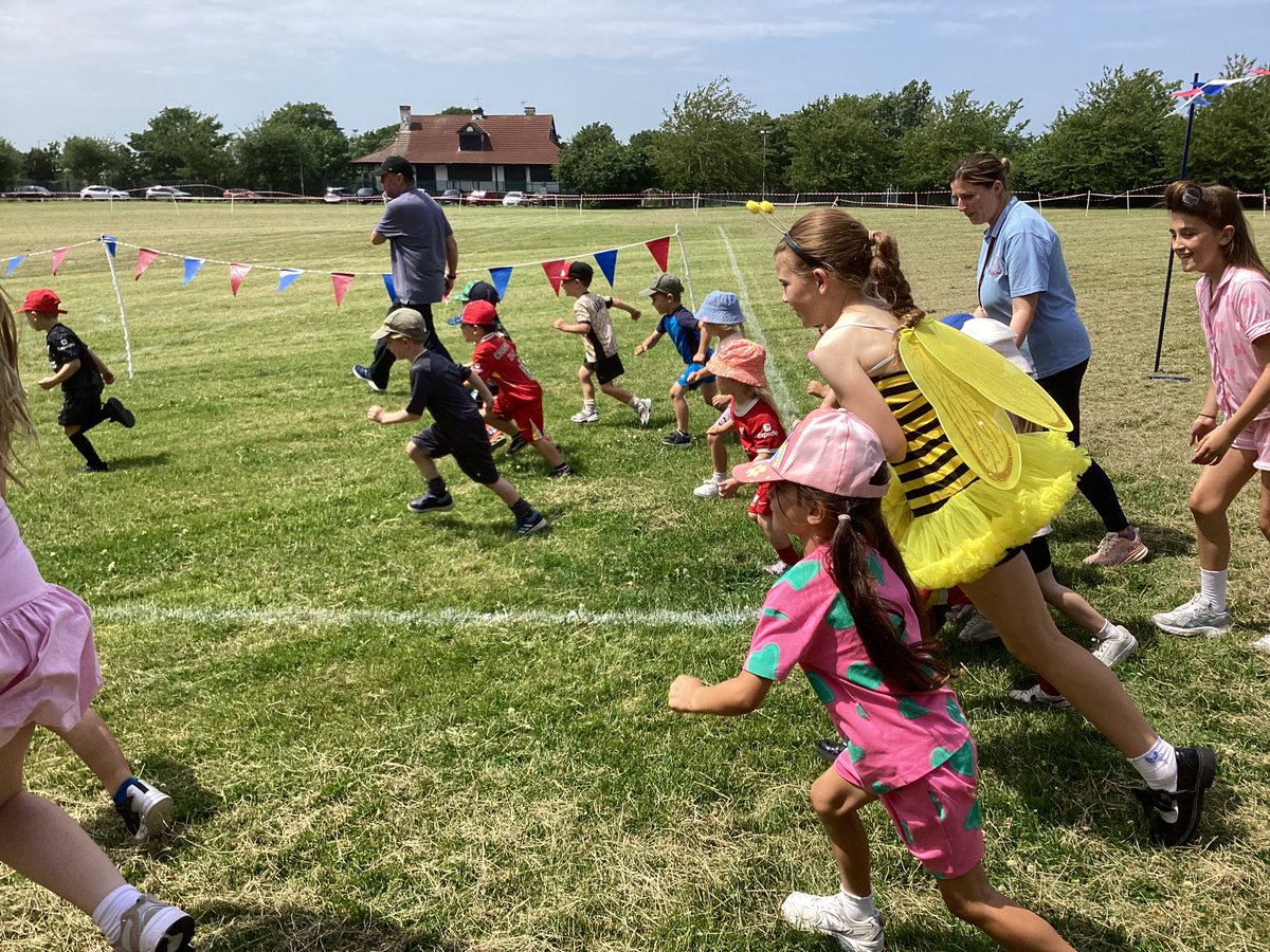 StBellarmine's tweet image. Nursery had a lovely time at the ‘fun run’ this afternoon.  
They all did their best and show determination to get to the finish line. Well done nursery and thank you to all our parents for showing your support #EYFS #physicaldevelopment #funrun
