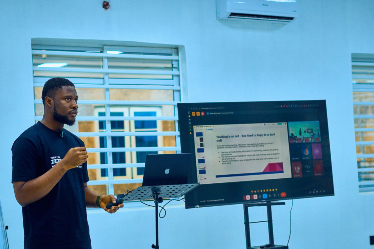 Web3bridge™ Africa (@web3bridge) on Twitter photo <a href="/codingcas/">Casweeney | ojukwu.eth</a> brought his A-game once again!
He’s been mentoring our students for two years, and who better to guide our mentors on the art of tutoring?
Thank you for sharing your wealth of teaching experience and expertise with us, we’re grateful!
#web3bridge #TTT <a href="/codingcas/">Casweeney | ojukwu.eth</a> brought his A-game once again!
He’s been mentoring our students for two years, and who better to guide our mentors on the art of tutoring?
Thank you for sharing your wealth of teaching experience and expertise with us, we’re grateful!
#web3bridge #TTT