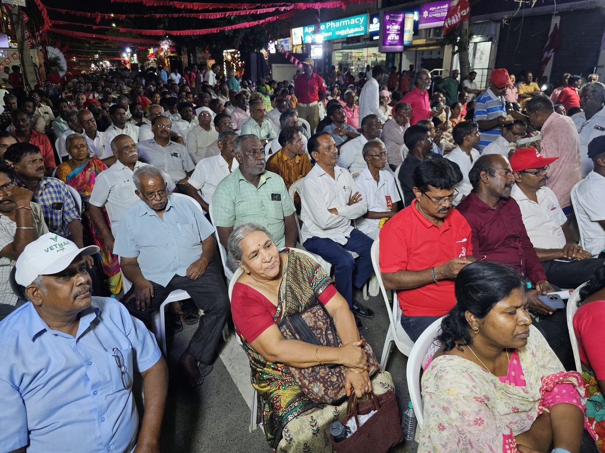 velu_ramavel's tweet image. மக்கள் குரலாய் மார்க்சிஸ்ட் கட்சி

2025 ஜூன் 11 - 20 பிரச்சார இயக்க நிறைவு பொதுக்கூட்டம் #CPIMProtest #LivelihoodRights #VoiceOfThePeople #CPIM4People