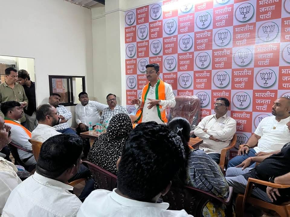 Mahendra patil (modi ka parivar ) tweet media