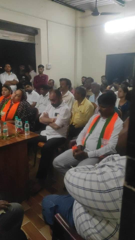 Mahendra patil (modi ka parivar ) tweet media