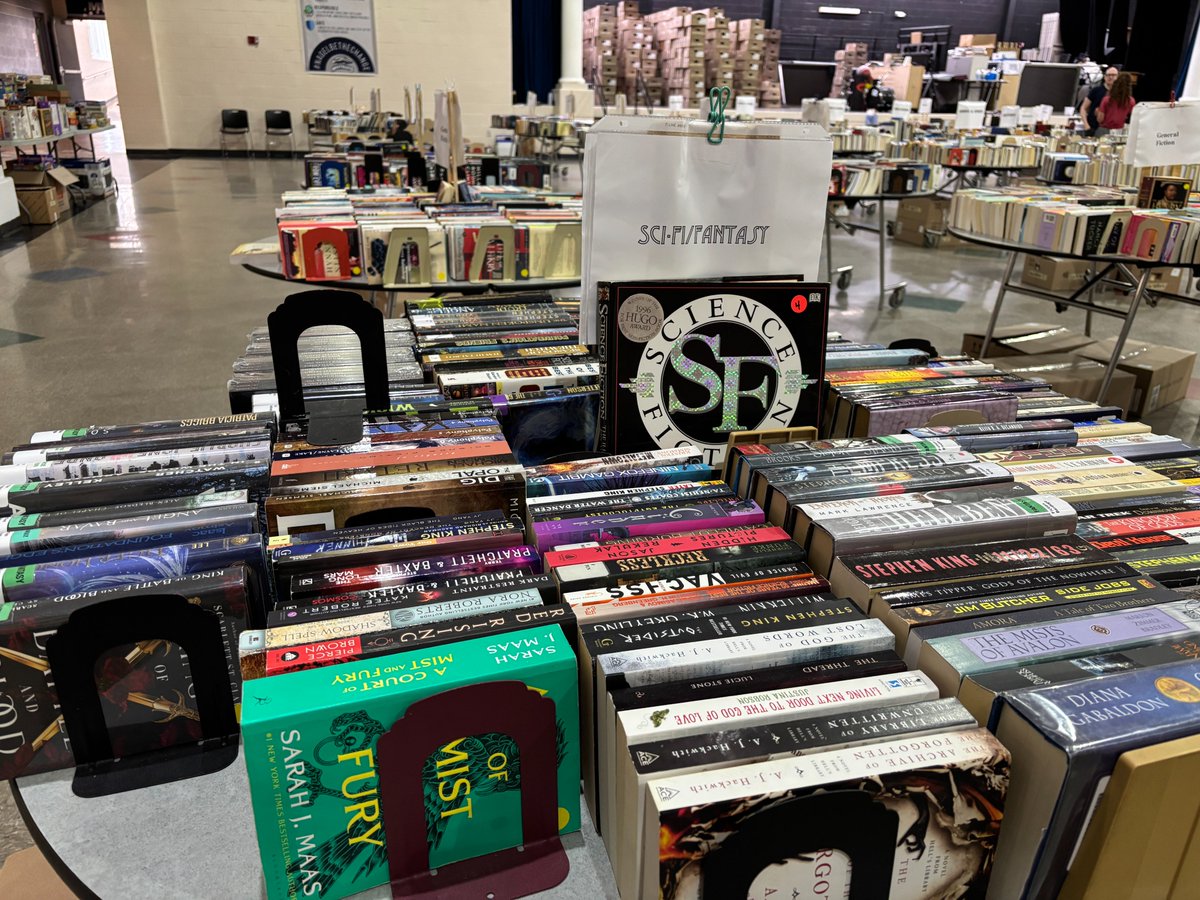 FHSchools's tweet image. Don't miss out on the Summer Used Book Sale hosted by the Anderson Township Library Association at Nagel MS! Check out a wonderful selection of books, CDs, DVDs, puzzles and more.
Friday, 6/20, 10am-7pm
Saturday, 6/21, 10am-5pm
Sunday, 6/22, 12-3pm (Box Day: fill a box for $25!)