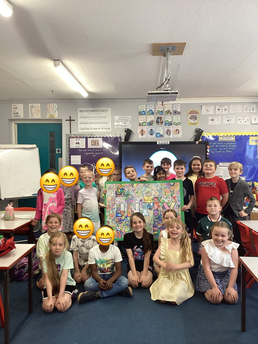 HorwichParishCE's tweet photo. 2/3B and 3/4 took part in Refugee Week! We learnt what a refugee is and all about refugee camps. We read the story ‘The day war came’ and then we created a collaborative art piece based on unity. #hpy2 #hpy3 #hp https://t.co/W3AKVZrMZf