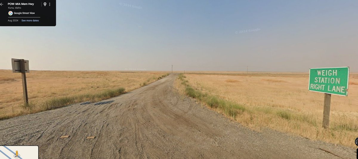 lymanstoneky's tweet image. Here's what the parcels of land around I-84 (yes, literally AN INTERSTATE HIGHWAY) look like. 

You cannot convince me there's a big loss to the public of allowing this land to be put into private use for housing. It's literally just an interstate highway easement!