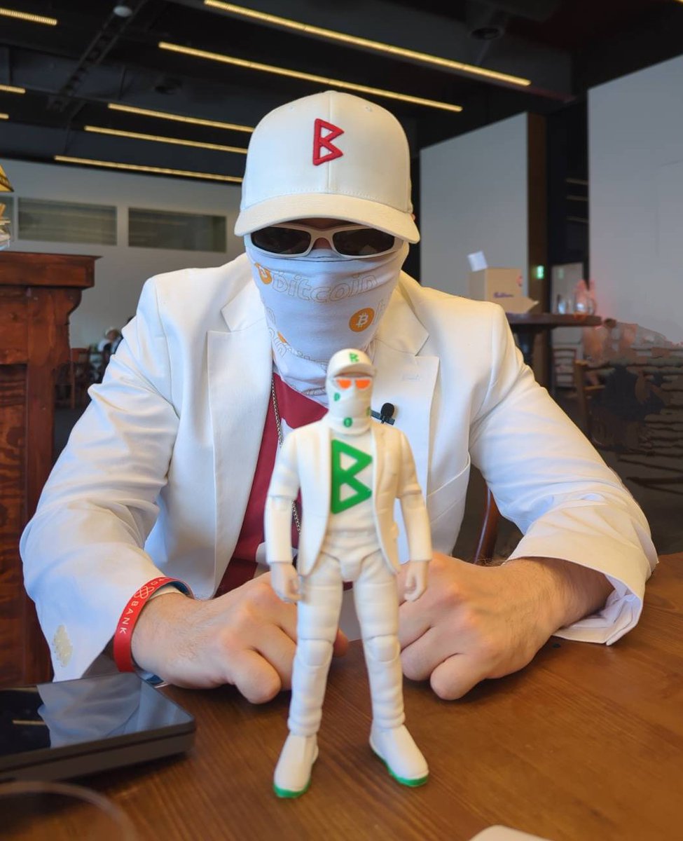 The Premiere of green rockstar action figures at <a href="/BTCPrague/">BTC Prague</a> went splendid, if you want one visit <a href="/Printer_Gobrrr/">Printer ⚡</a> website and get it shipped directly to you.

h/t <a href="/pavlenex/">Pavlenex</a> 📸