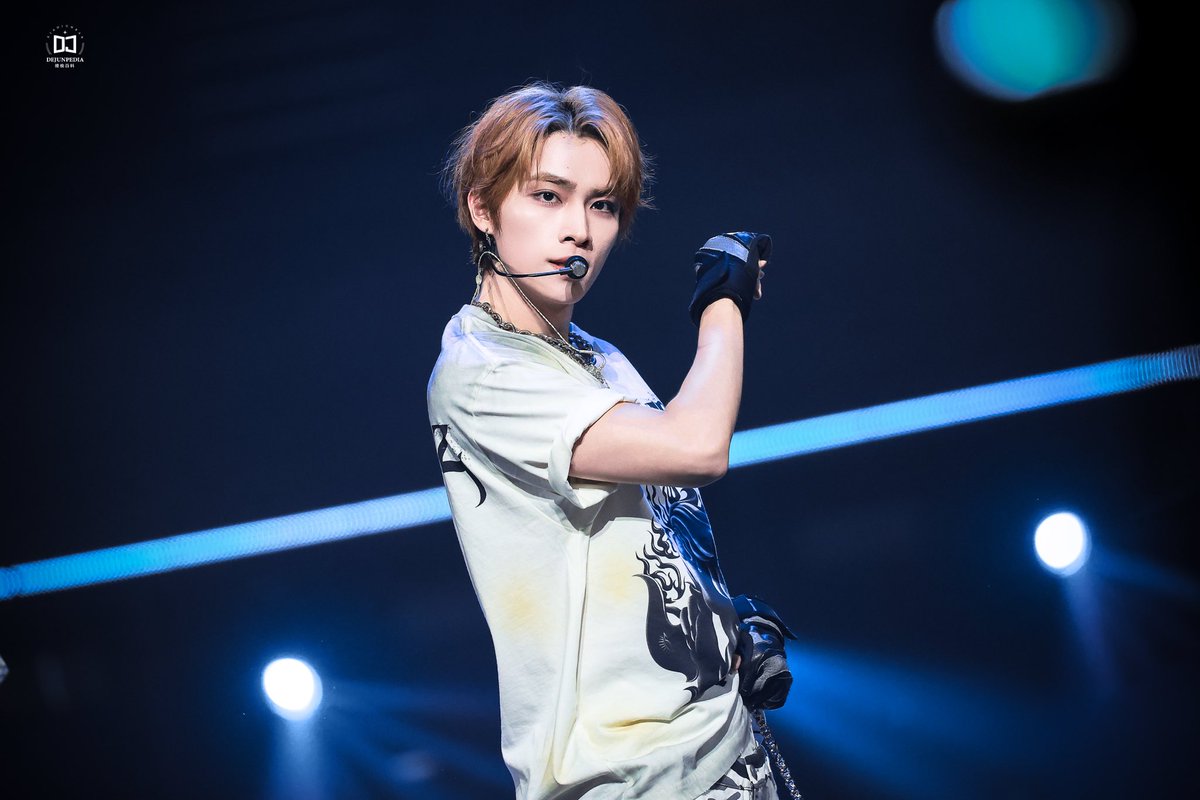 _XIAOJUNBAR's tweet image. 250619 MyK Festa

Full of charisma and stage presence 💥

#肖俊 #샤오쥔 #シャオジュン #XIAOJUN