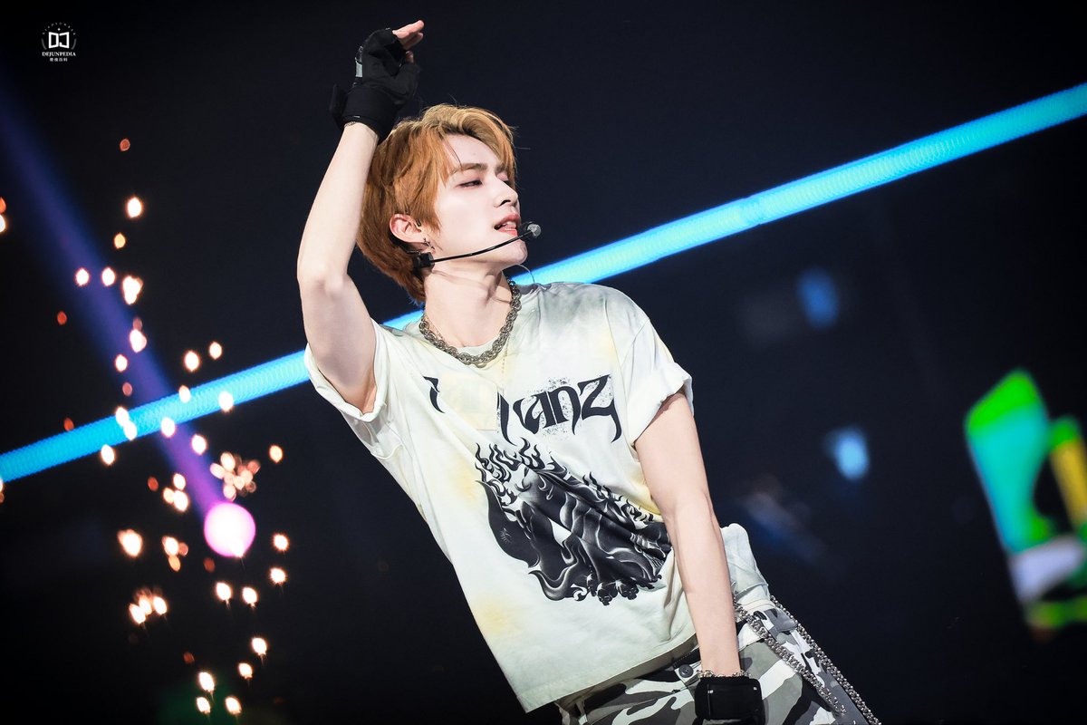 _XIAOJUNBAR's tweet image. 250619 MyK Festa

Full of charisma and stage presence 💥

#肖俊 #샤오쥔 #シャオジュン #XIAOJUN