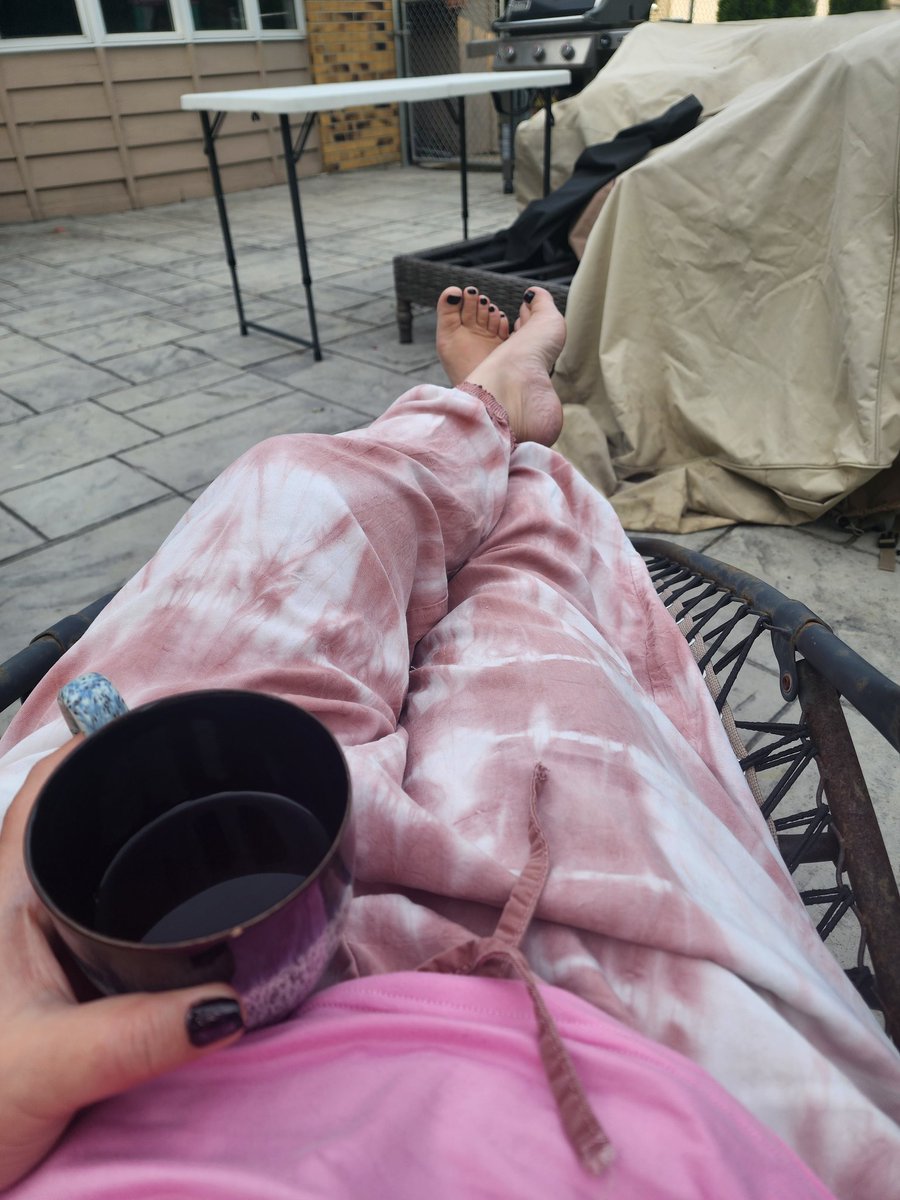 tinychubbytoes8's tweet photo. Happy Friday 😏 payday for a lot of folks don't forget to send to your goddess like good little piggies 
$tinchubbytoes86
#paypig #findom #humanwallet #goonandsend #feetfetısh https://t.co/nn2i7JQVxA