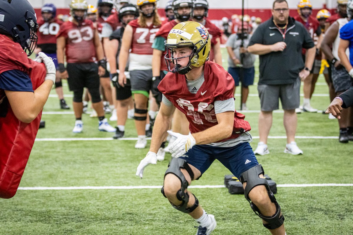 The Bruins hit the Hill this week for the Razorback 7v7, battling to a strong semifinal finish while our linemen went to work in drills and 1v1s. High-level reps and competitive throughout the day!