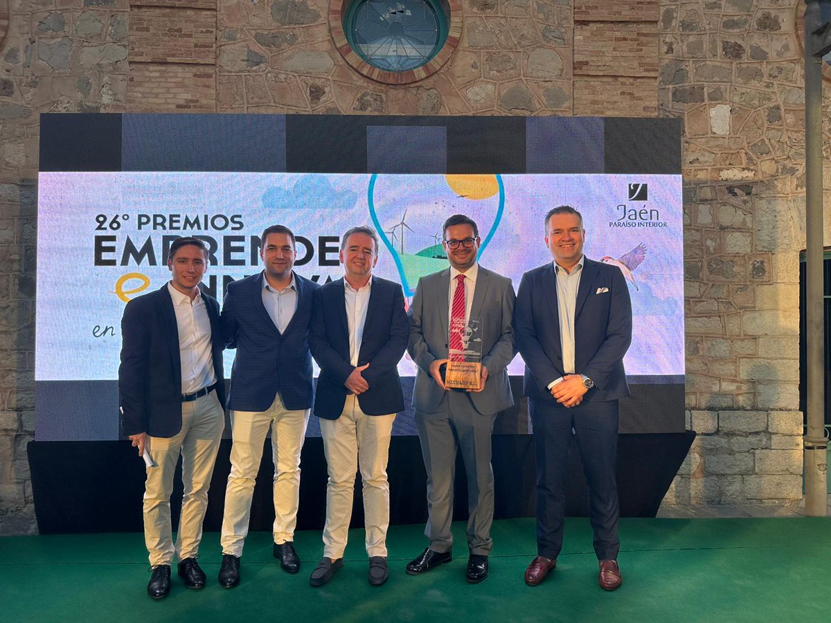 📷 ¡Enhorabuena a Mechaup S.L.!
La spin-off de la <a href="/ujaen/">Universidad de Jaén</a>, que nace dentro del grupo de Investigación de la <a href="/epsjaen/">EPSJ</a>  ‘Strain Analysis UJA’, ha sido galardonad como Empresa Basada en el Conocimiento  en los XXVI Premios Emprende e Innova de la Diputación de Jaén