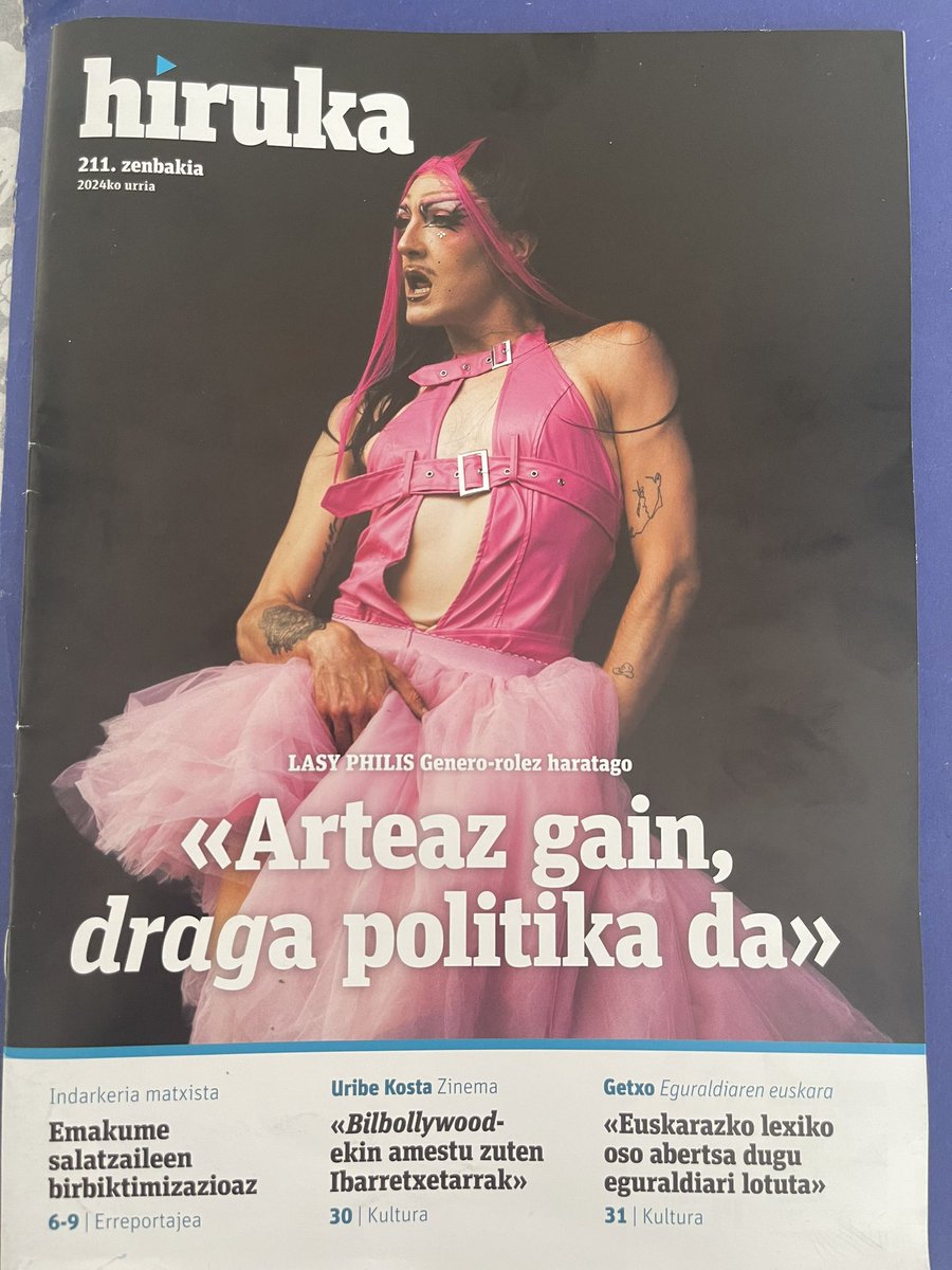 Hoy, mi hija de 11 años llegó a casa con su mochila repleta y, entre sus libros, encontramos la revista que les distribuyen en la ikastola. La portada es una llamativa declaración de intenciones que blanquea la misoginia más arraigada, presentándola como si fuera cultura y arte.