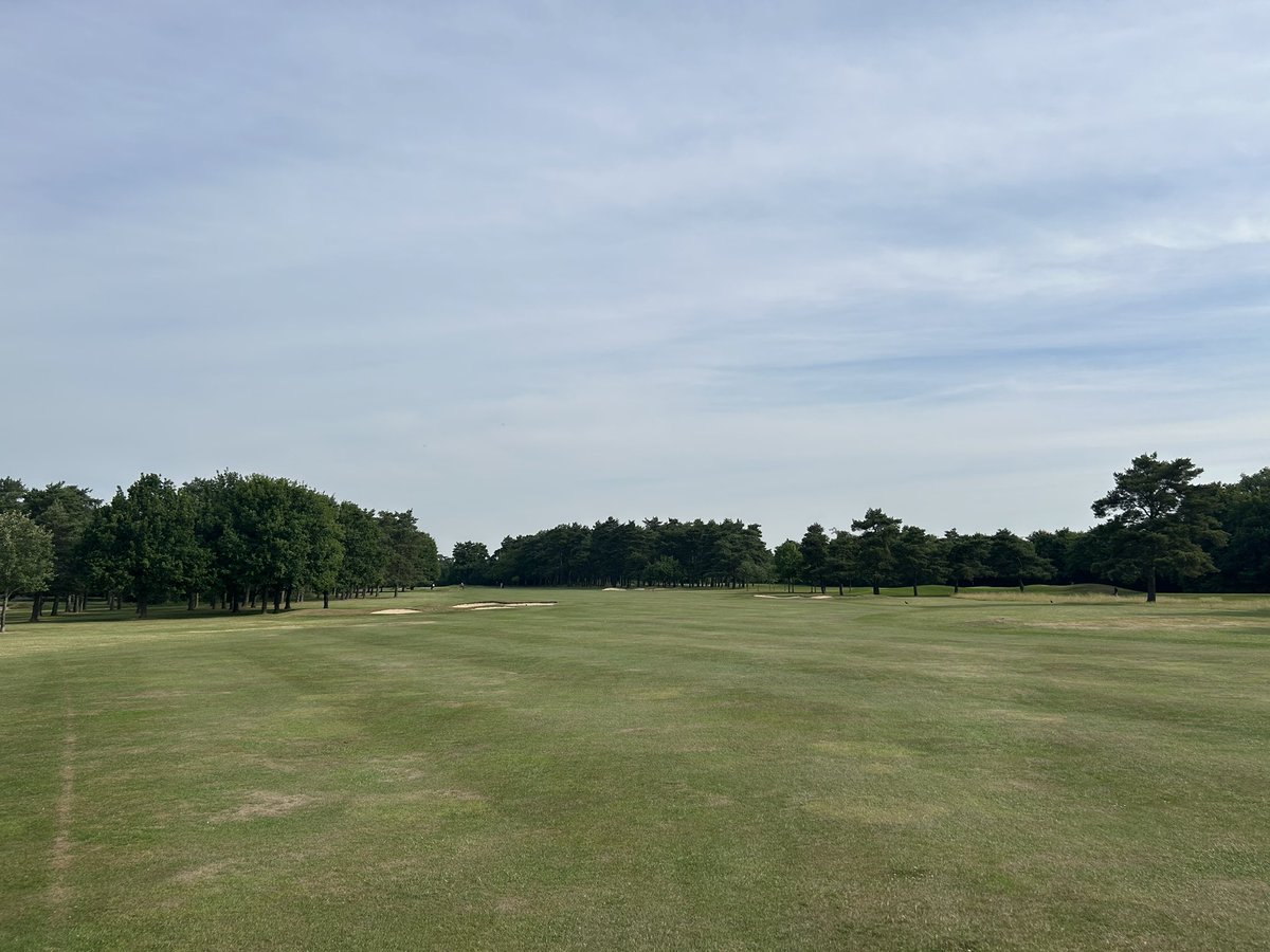 Holding on in there just ahead of three weeks of tournaments. Wouldn’t mind some help from the Mother Nature but loving how it’s looking out there. 210mm down on this point last year but surfaces doing better in many cases