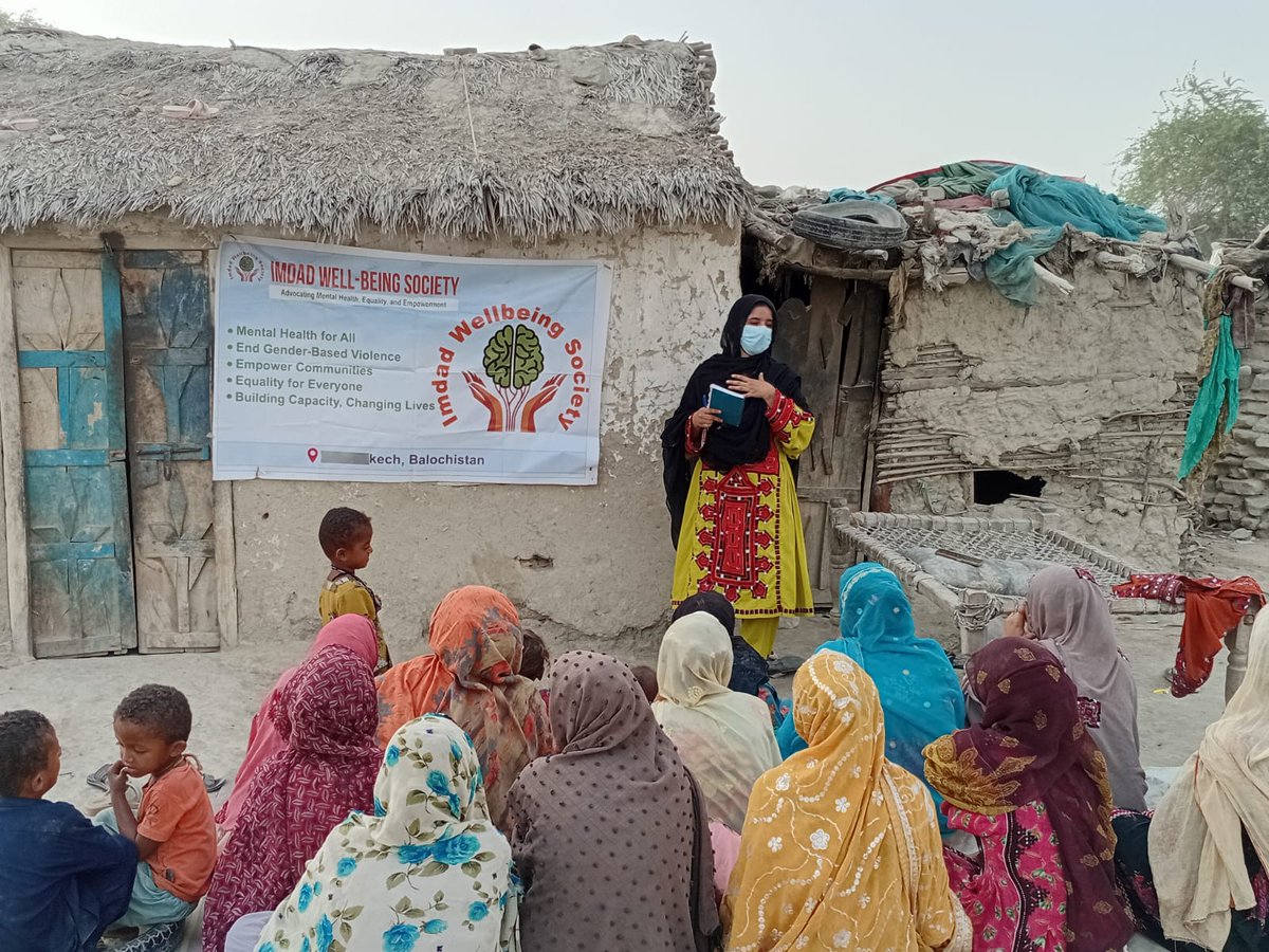 ImranaImdad's tweet image. As part of our summer campaign, a session was held in Tehsil Dasht, District Kech, Balochistan to raise awareness among women about gender-based violence, women’s empowerment, & negative consequences of child marriage.
@NLinPakistan @HennyFdeVries