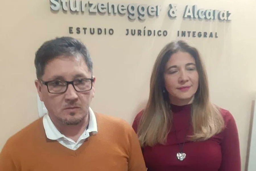 InfoBoomLR's tweet photo. 🟥#LOCALES. DENUNCIAN A UN GINECÓLOGO POR ABUSO SEXUAL: LA ABOGADA DE LA JOVEN  CECILIA STURZENEGGER, CONFIRMÓ QUE EL HECHO FUE TIPIFICADO COMO ABUSO SEXUAL GRAVEMENTE ULTRAJANTE.
 
El profesional de la salud le reconoció lo ocurrido. https://t.co/mlVeb9Zegf https://t.co/xeXWX7XXpF