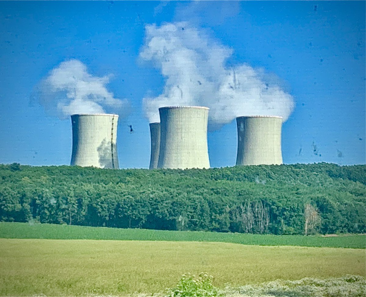 🚨 How do we prepare #Europe’s health systems for radiological &amp; #nuclear emergencies?  Leading as #WHO joined 🇸🇰 experts, #DG SANTE &amp; #EU4H @ Energoland Mochovce for hands-on #CBRN health security training.
Real risks need real readiness.
#HealthSecurity #EmergencyPreparedness