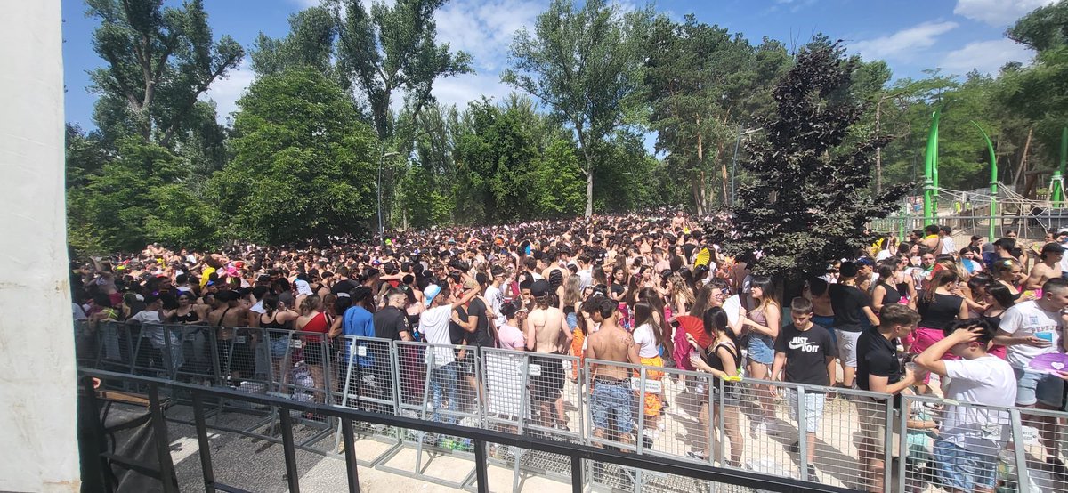 Continúa El Curpillos! 

Así está La Quinta en estos momentos, con música en directo y miles de personas disfrutando de la fiesta 🥳