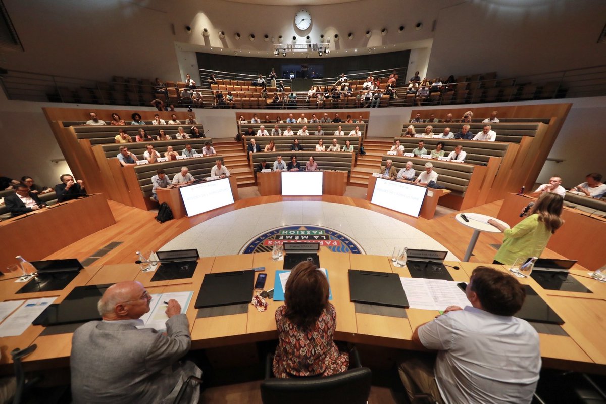 🍅 Les premières Assises de l’agriculture et de l’alimentation en Provence pour trouver des solutions 💪

À l’occasion du salon #PréférenceProvence, qui se tient jusqu'à dimanche à #Marseille, la Métropole et le Département ont organisé les toutes premières Assises de