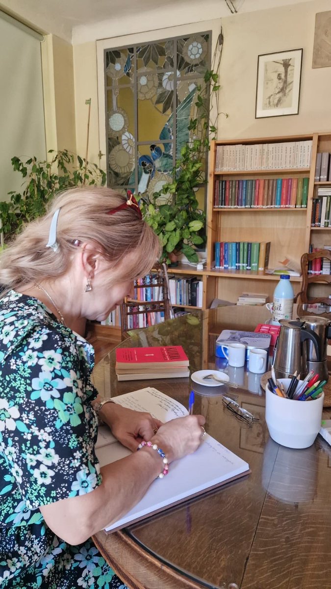sochanska's tweet image. A Visit to the legendary home of „Kultura” in Maisons-Laffitte 🇫🇷📚
Stepping into the soul of 20th-cent.🇵🇱intellectual life in exile. The spiritual and political compass for generations of 🇵🇱living under communism @Polska @PLenFrance @moscicka_dendys