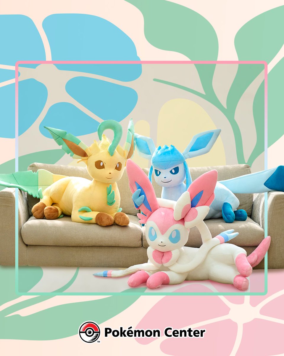 Pokemon's tweet photo. The squad's all here! Leafeon, Glaceon &amp; Sylveon Pokédex-size Poké Plush are available now for preorder until July 11th from Pokémon Center! 💚🤍💝

Preorder 🔗https://t.co/9b9ztMZsmW https://t.co/aHJSJtxJIU