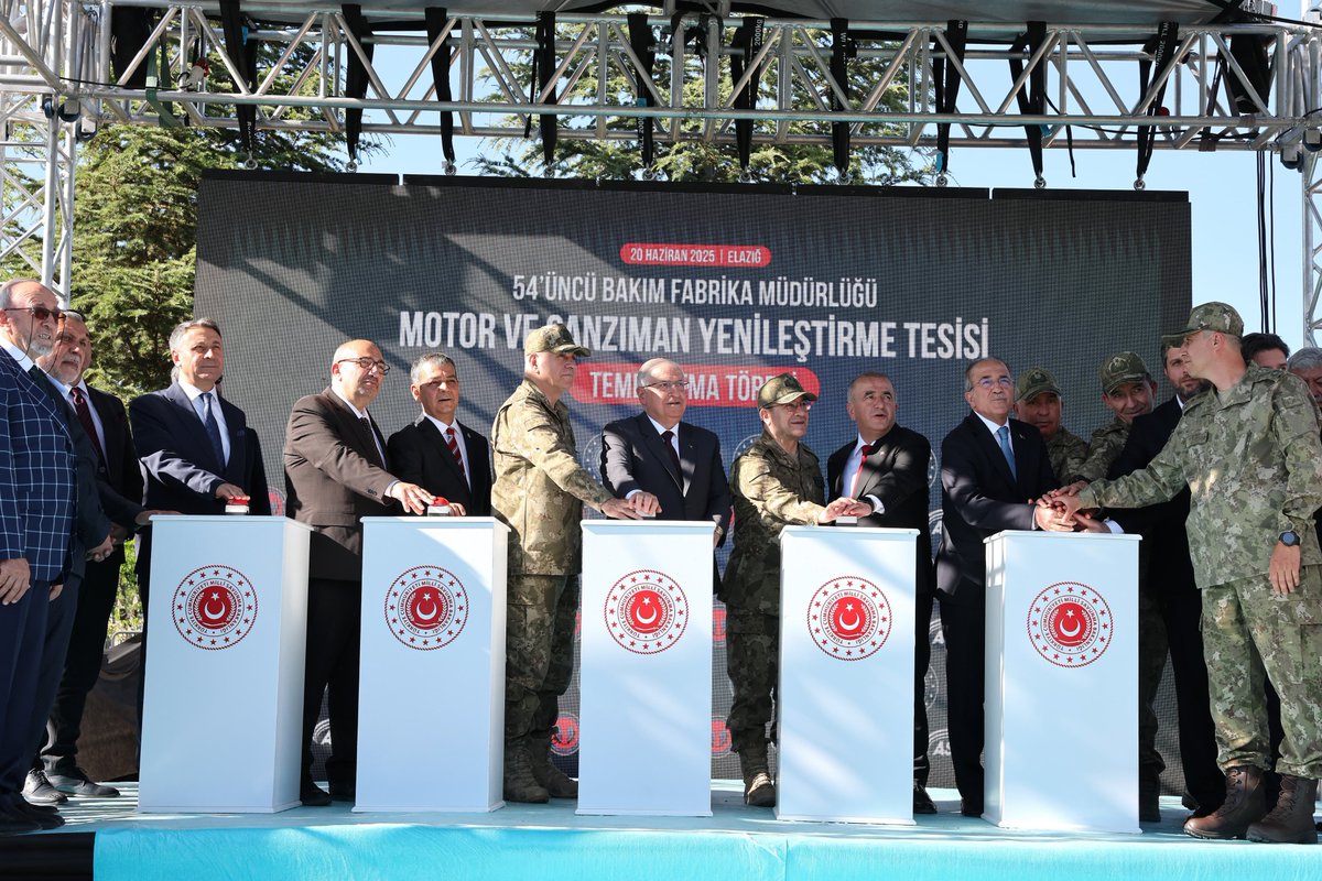 Elazığ’da bulunan Millî Savunma Bakanı Yaşar Güler, bağlı kuruluşumuz ASFAT AŞ’nin ana yükleniciliğinde inşa edilecek Askeri Fabrikalar Genel Müdürlüğümüzün “54’üncü Bakım Fabrika Müdürlüğü Motor ve Şanzıman Yenileştirme Tesisi Temel Atma Töreni”ne katıldı. 

Bakan Yaşar Güler’in