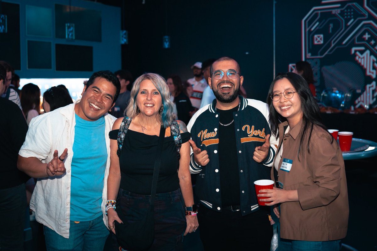 macka (@mackapackaz) on Twitter photo Shots from last nights <a href="/TorontoVALORANT/">TorontoVALORANT</a> mixer! Met a bunch of wonderful people 🙌🏼
Ty tval for the amazing event! Shots from last nights <a href="/TorontoVALORANT/">TorontoVALORANT</a> mixer! Met a bunch of wonderful people 🙌🏼
Ty tval for the amazing event!