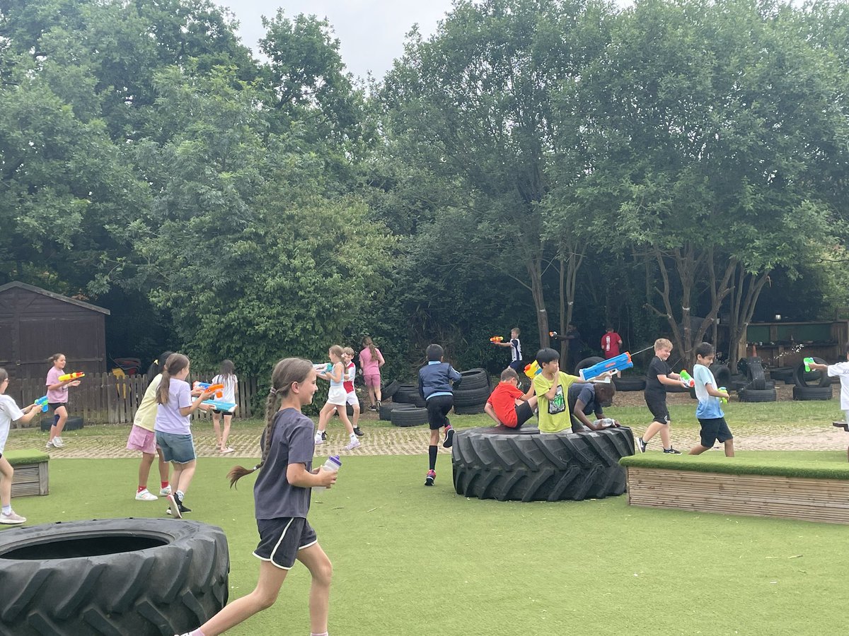 Mrs Evans tweet media