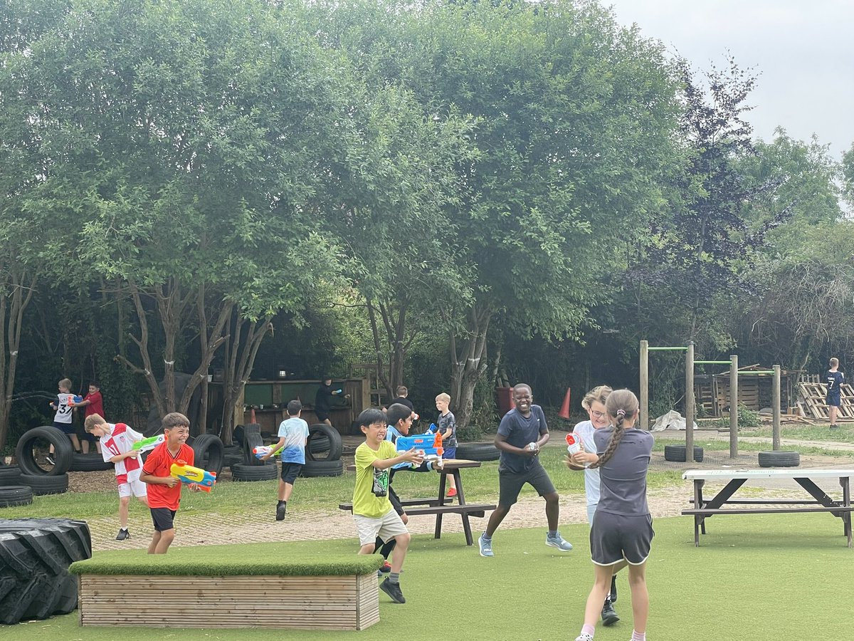 Mrs Evans tweet media