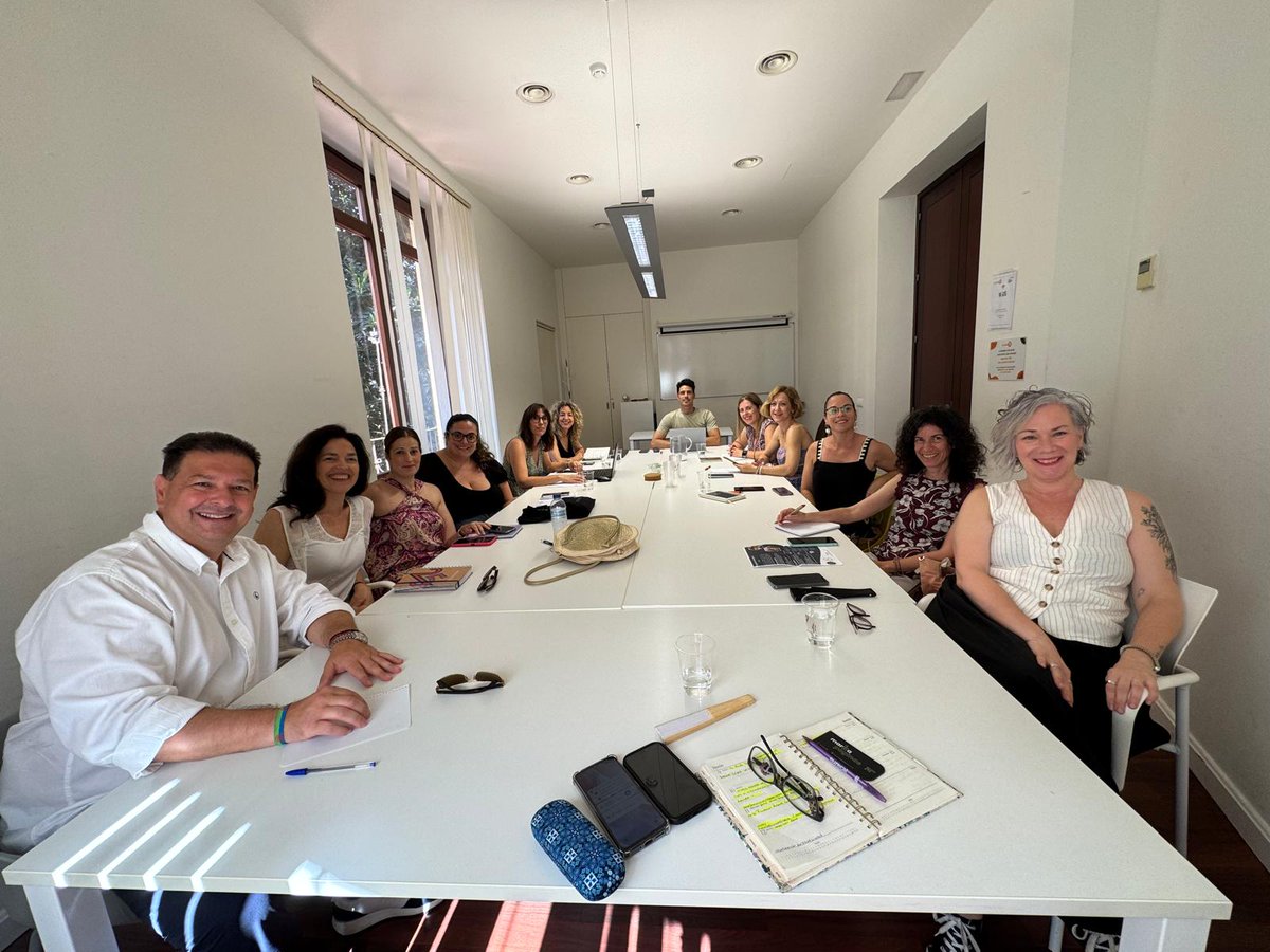Esta mañana el equipo de prospección  del Grupo de #Malaga #IncorporalaCaixa <a href="/FundlaCaixa/">Fundación ”la Caixa”</a> se ha reunido para seguir coordinando acciones entre las distintas entidades sociales.