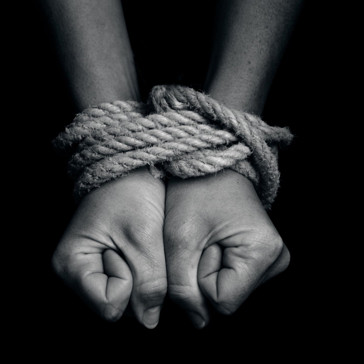 🚨 JUST IN: Florida Governor Ron DeSantis signs a law to allow the d*ath penalty for s*x trafficking a young child or someone who is mentally incapacitated.

This law covers essentially anyone who participates, including the funders, supervisors, planners and initiators.

Law and