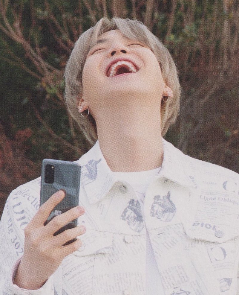 마침내 드디어
#DDAY_SUGAisBACK
#어서와윤기야
#우리사이여태안변했네