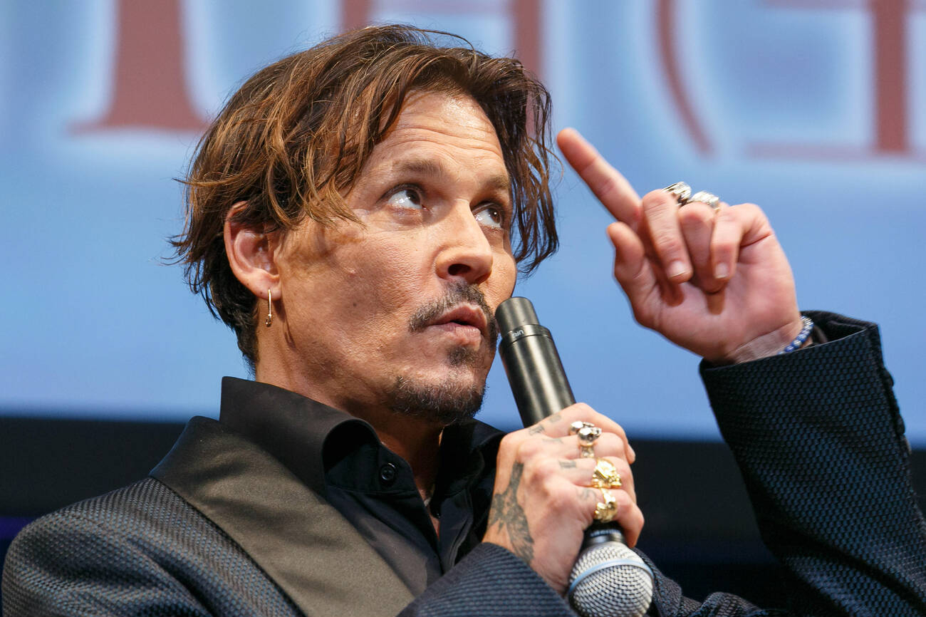 Gt5TTMfX0AAsMiE?format=jpg&name=large Johnny Depp unexpectedly likened himself to a "test victim" of the #MeToo? the deeper truth behind it is revealed