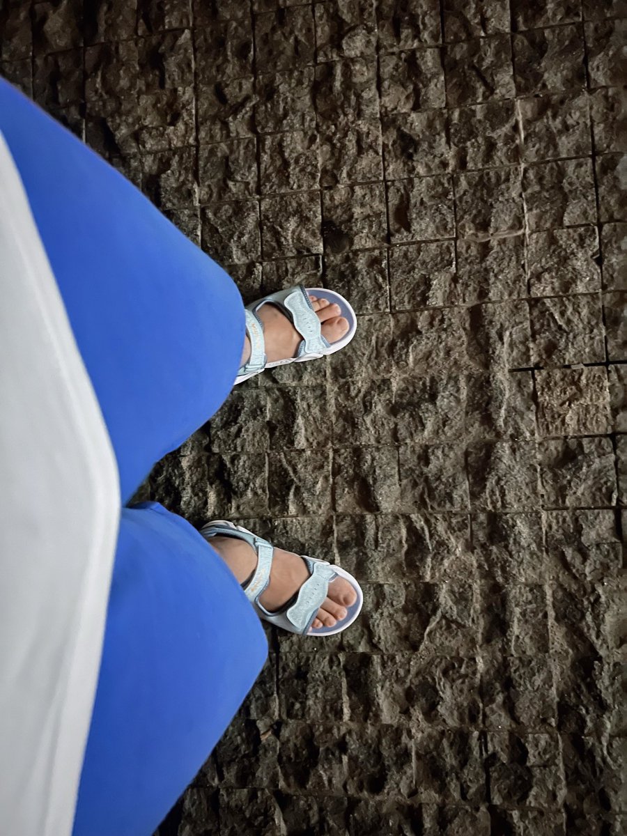 松鼠的深夜放送😘

#正太  #男童凉鞋 #安踏kids #儿童节 #凉鞋