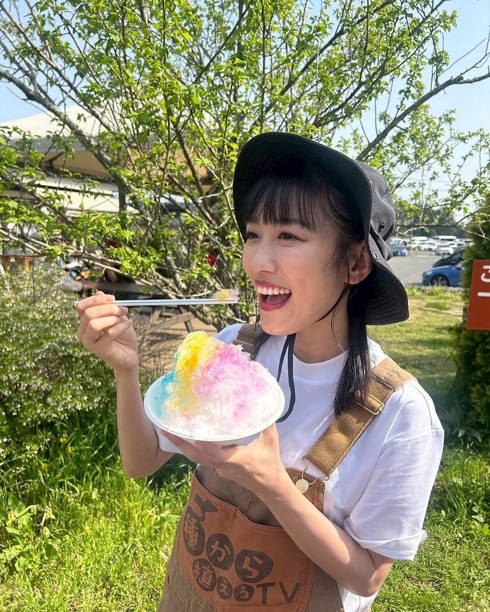 Happy Birthday れにちゃん🐱💜
誰よりもももクロ、モノノフのことが大好きなれにちゃんが大好きです🫶🏻💞
いつも明るくにこにこしてるれにちゃんの笑顔が大好きだしその笑顔にいつも癒やされてます😌🫧
ずっとずっと大好きです🥹💜
素敵な一年になりますように🪄✨
#高城れに生誕祭