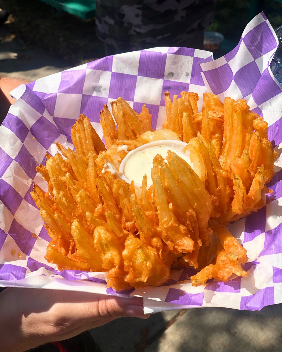 HAPPY ‘FRY’DAY! 🎉🍟
Fries, funnel cakes, corn dogs... if it’s golden, crispy, and served on a plate or stick, it’s Fair food PERFECTION. 🤤🔥
Tell us your must-have fried treat at the #ColoradoStateFair — and don’t be shy if it’s more than one. 😉

#GrowingTheTradition