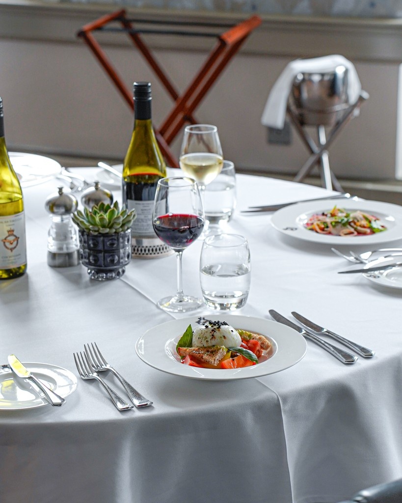 TheRAFClub's tweet image. New Month, New menu 🍴
Savor the flavors of our new June Dining Room Menu, expertly curated by our talented culinary team.
For the full detailed menu, please visit our website
#RoyalAirForceClub
