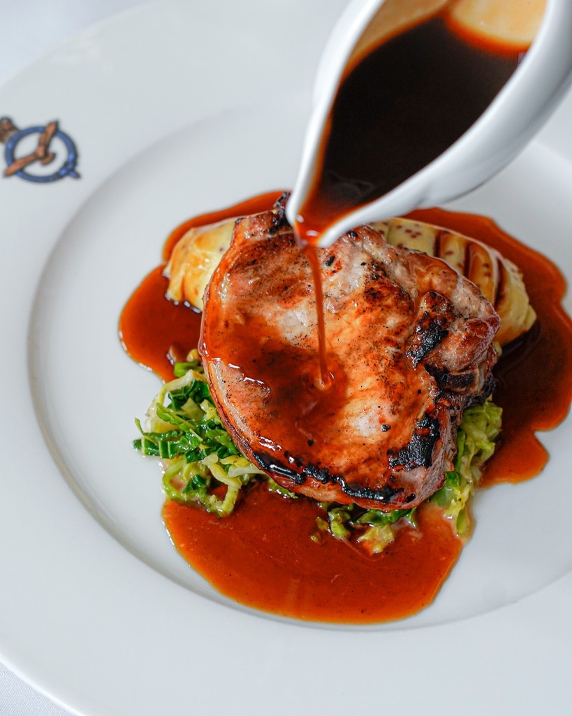 TheRAFClub's tweet image. New Month, New menu 🍴
Savor the flavors of our new June Dining Room Menu, expertly curated by our talented culinary team.
For the full detailed menu, please visit our website
#RoyalAirForceClub
