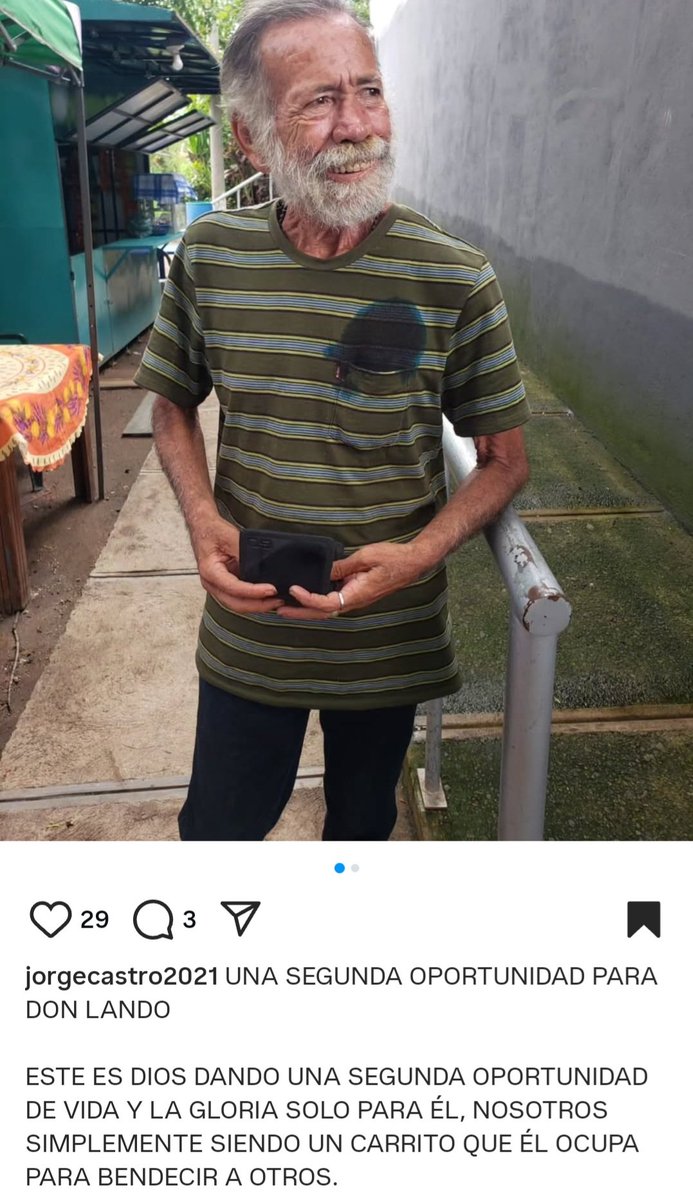 LaBayuNcadaCyan's tweet photo. Hey Mico Cholco @JorgeCastro_SAO, en ves de usar al pobre señor para tus chabacanadas religiosas,mejor regalale un par de camisas.
O dame el contacto de el y se las hago llegar de mi parte. https://t.co/54zRuKgJ4P