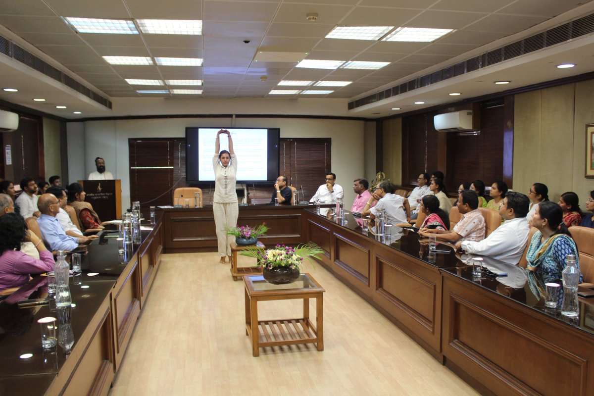 icssr's tweet image. On the occasion of 11th International Yoga Day, ICSSR and CSTT co-organised an interactive and impactful session with Shri Rahul Singh Chauhan from the Moraji Desai National Institute of Yoga, Ministry of Ayush, on "Yoga's Key Role in Harmonizing Humanity with its Environment".…